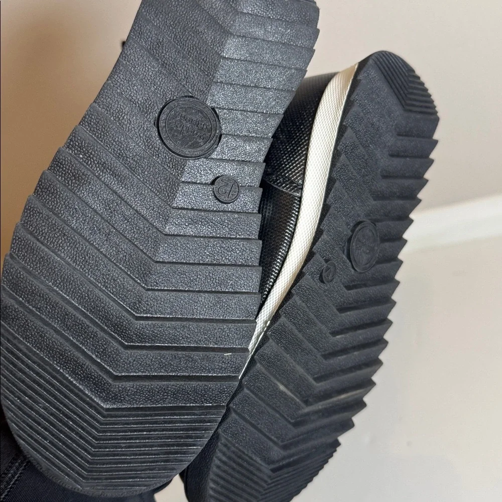 NEW winter snow boots shoes girls boys size 12 black neon sledding NWT warm